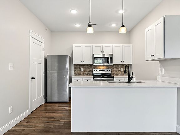 5th image of 1850 Old Higbee Mill Rd APT 305