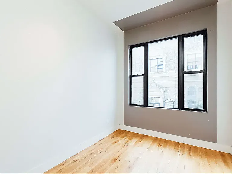 184 Suydam St #2R — Photo 8