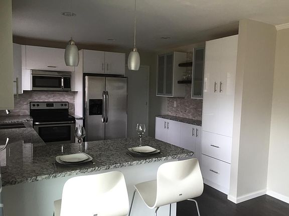 Kitchen (Custom)