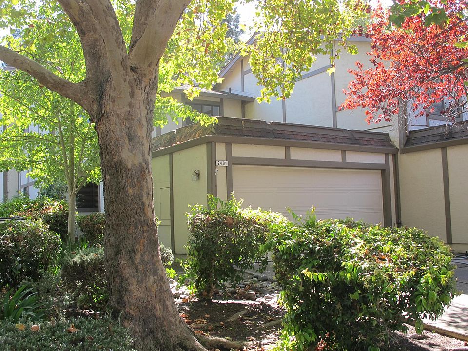Front of house from street.