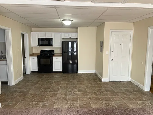 401 Cumberland Hill Rd #3L Photo 1