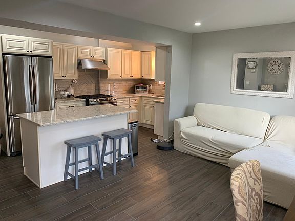 2nd image of 11A Revere Ln Floor 1