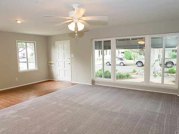 3rd image of 3454 Montair Ave