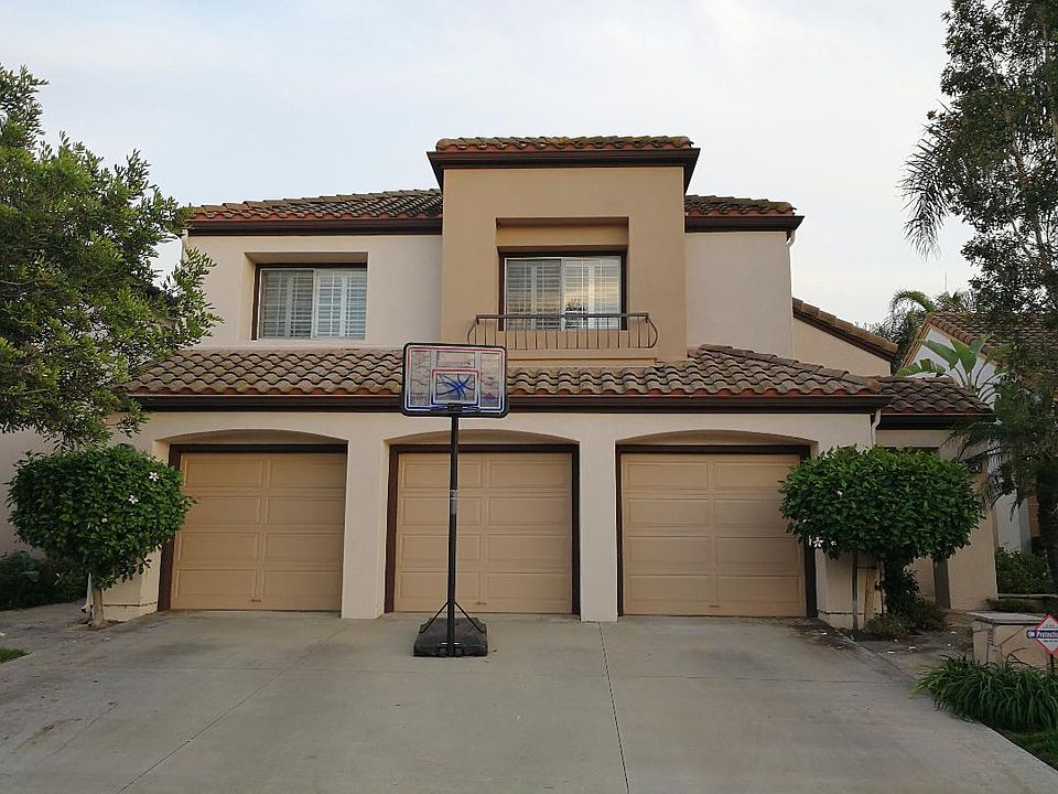 1st image of 12860 Crawford Dr