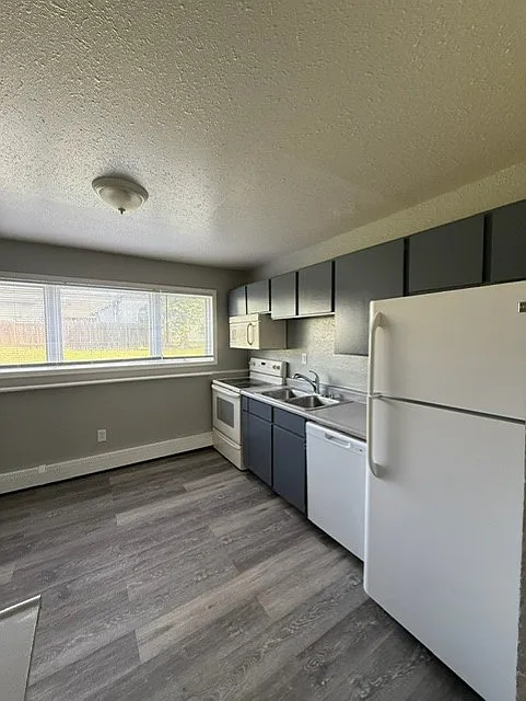 2 bed, $1,550 — Photo 2