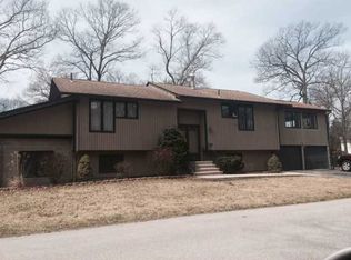 151 Monroe St, Warwick, RI 02888