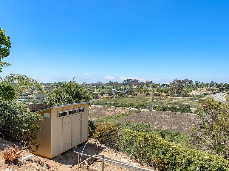 5501 Lodi St — Photo 30