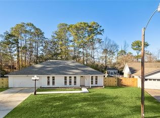 424 Water Oak Ln, Mandeville, LA 70471