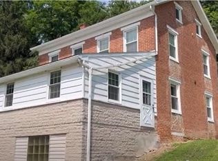 5252 Hillclimb Rd, Spring Grove, PA 17362