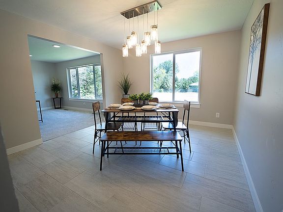 4th image of 7140 W Ambleside Dr