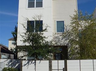 220 Malone St E, Houston, TX 77007