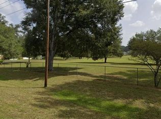 817 SW 143rd St, Newberry, FL 32669