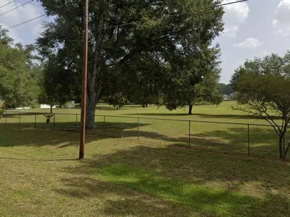 817 SW 143rd St, Newberry, FL 32669