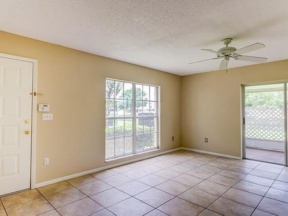 2nd image of 339 Kensington Lake Cir