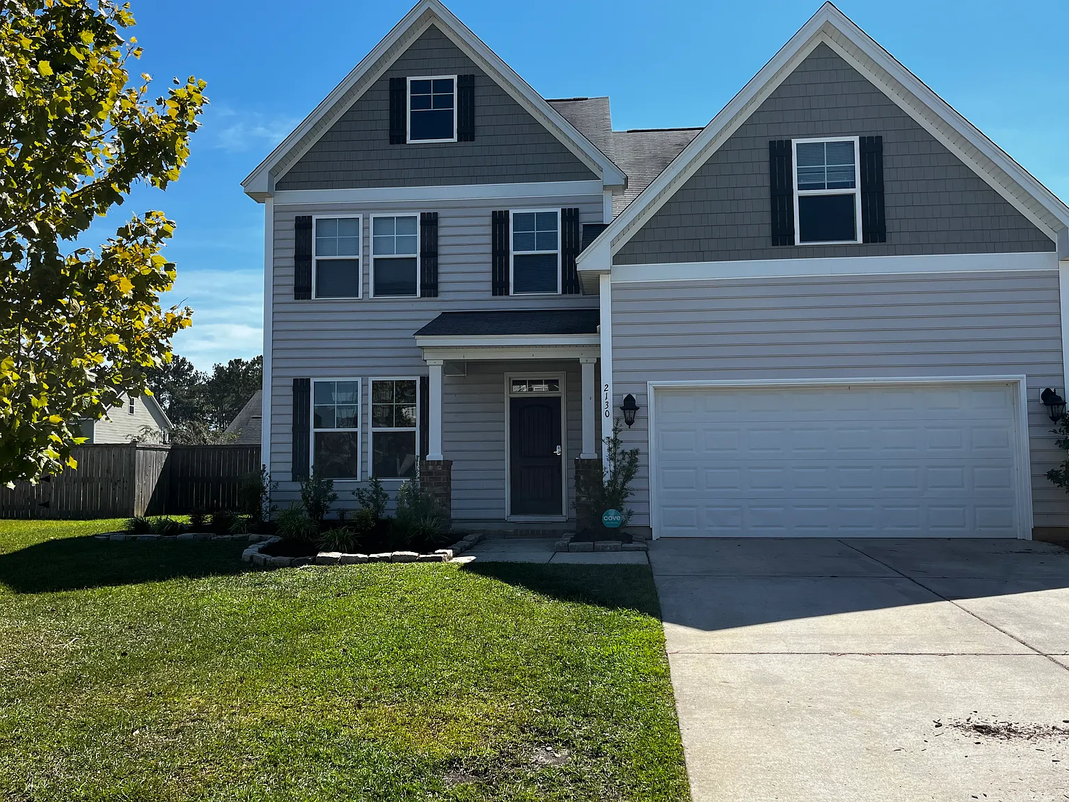 4 bed, 2.5 bath, 2653 sqft, $2,500 — Photo 1