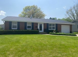 814 14th St, Peru, IL 61354