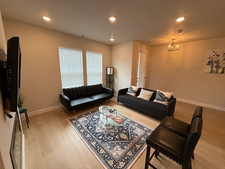 3314 SE Farrow Ln #B — Photo 18