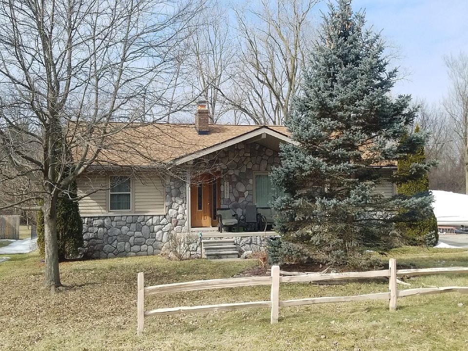 1st image of 20901 Sunnydale St