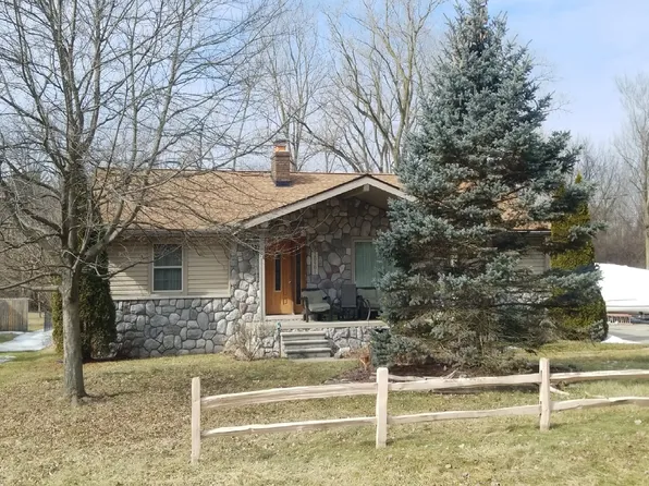 20901 Sunnydale St, Farmington Hills, MI 48336