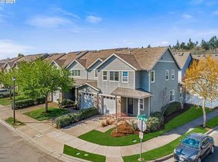 9219 SW Tanoak Ln, Tualatin, OR 97062