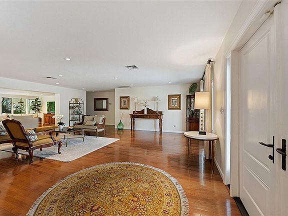5th image of 2533 NE 37th Street