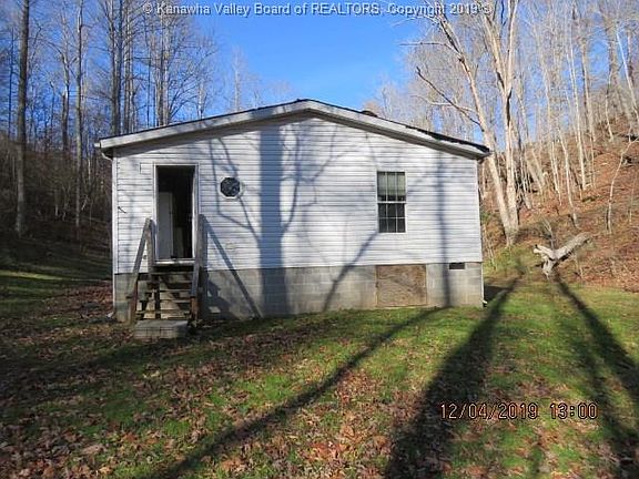 4th image of 63 Chapel Dr