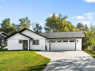 2440 Hutchinson Rd, Duluth, MN 55811