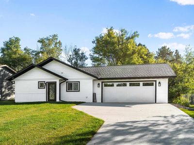 2440 Hutchinson Rd, Duluth, MN, 55811