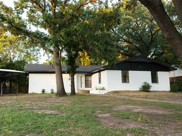 805 Lynn Ct, Ennis, TX 75119
