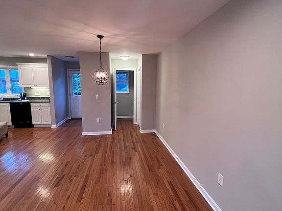 5th image of 9C Englewood Ave