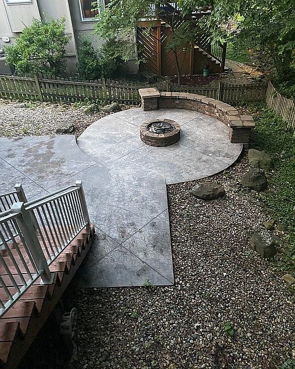 2nd image of 8305 Acuff Ln