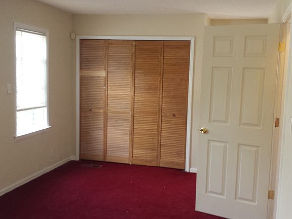 4th image of 17695 Runyon St