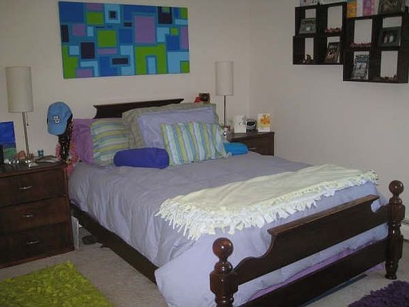 2 Bed 1 Bath Small Bedroom