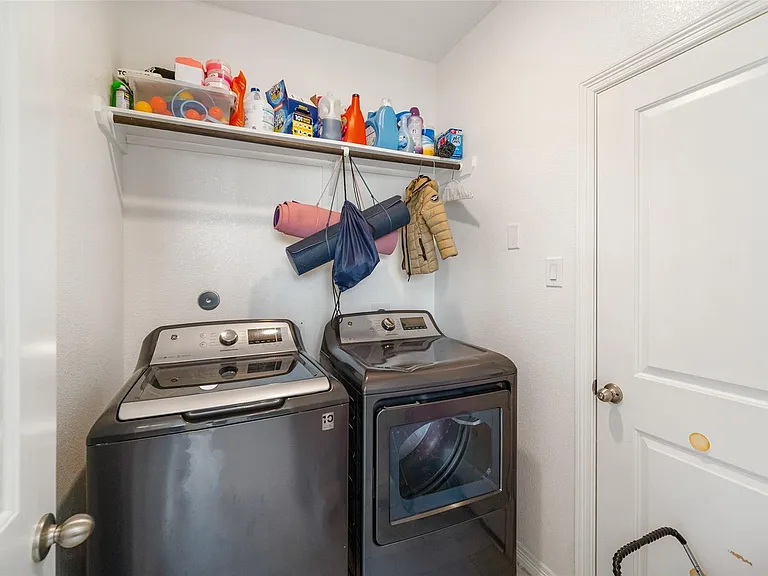 1811 Smithers Landing Dr — Photo 22