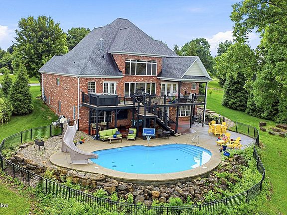 3rd image of 6802 Northwind Way
