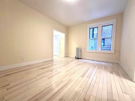 4th image of 5008 Broadway APT 3H