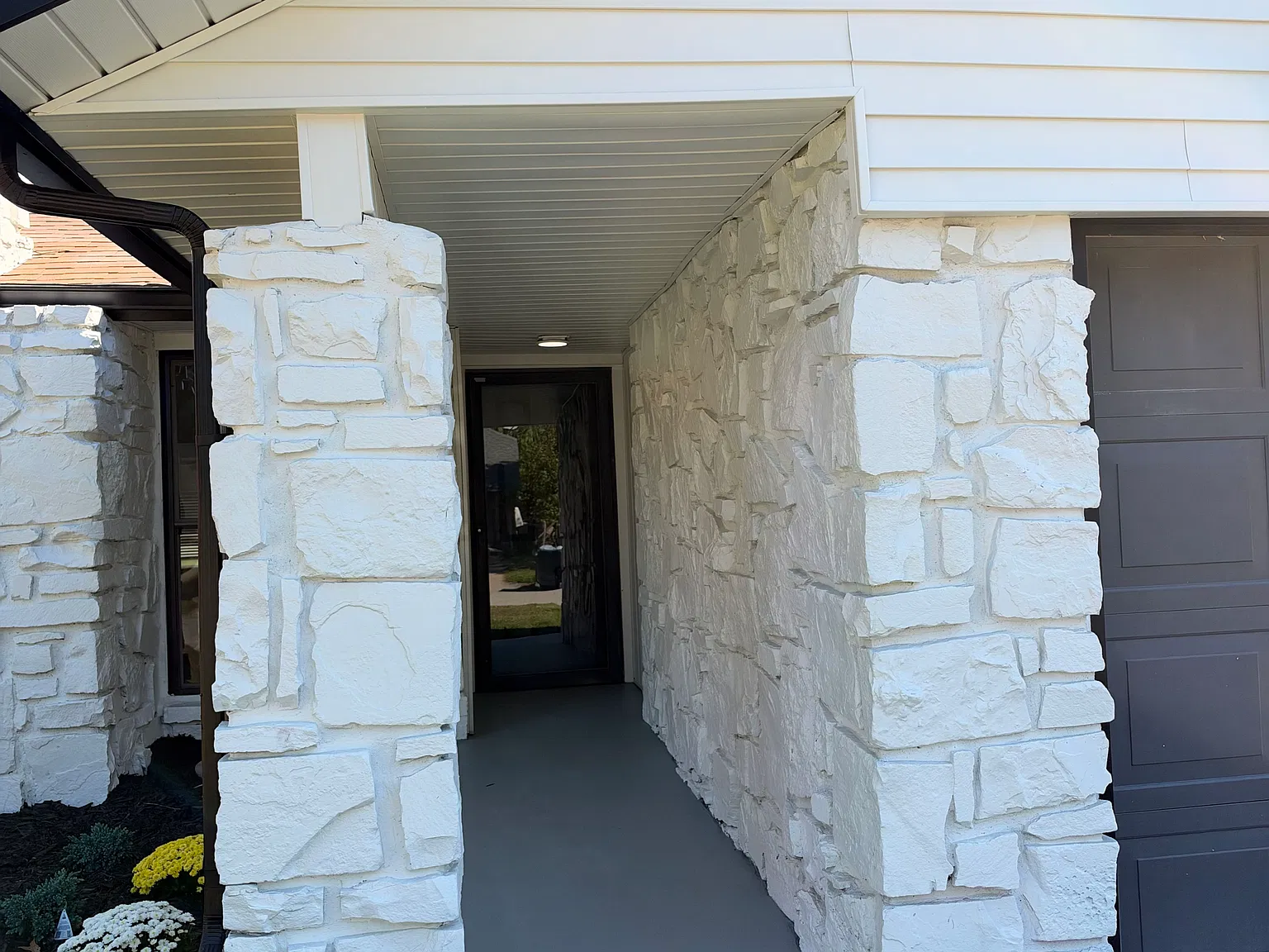 3 bed, 1420 sqft, $1,800 — Photo 3