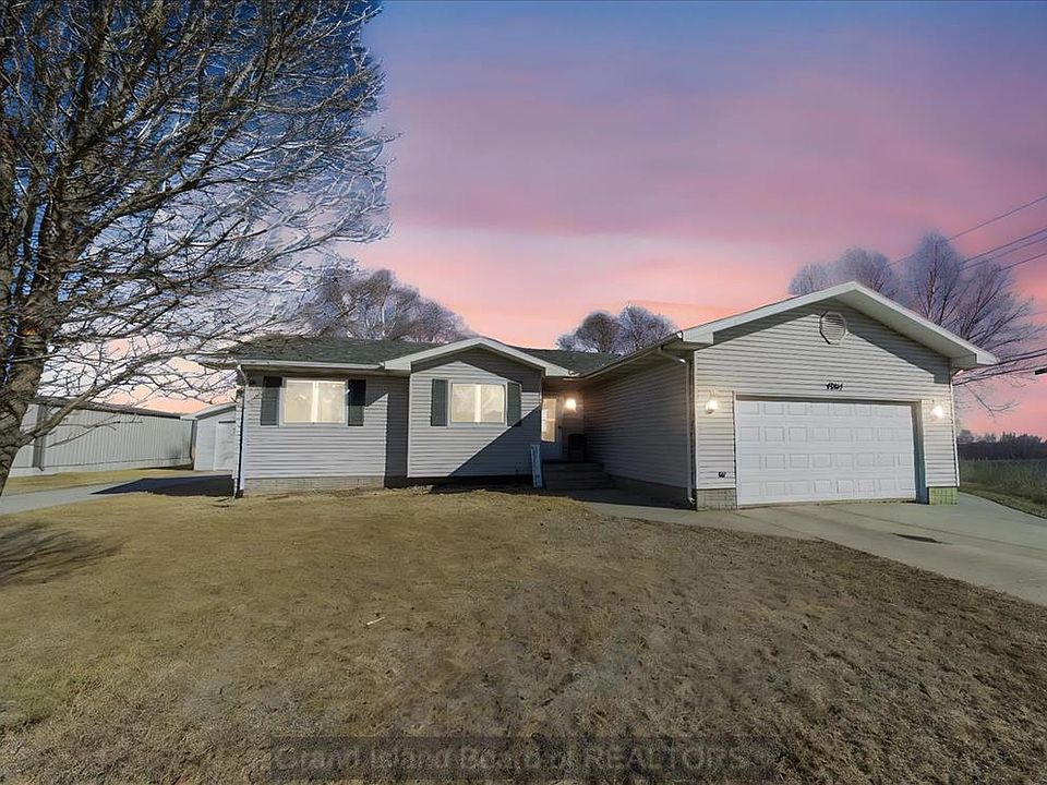 1st image of 4004 Greenwood Dr