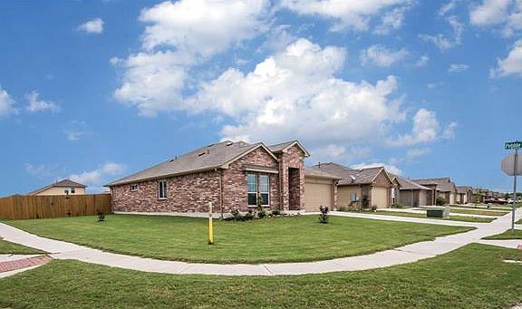 2nd image of 301 Foxglove Dr