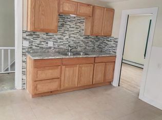 17 Broadway #2, Waterville, ME 04901