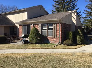 31839 Hickory Ln, Warren, MI 48093