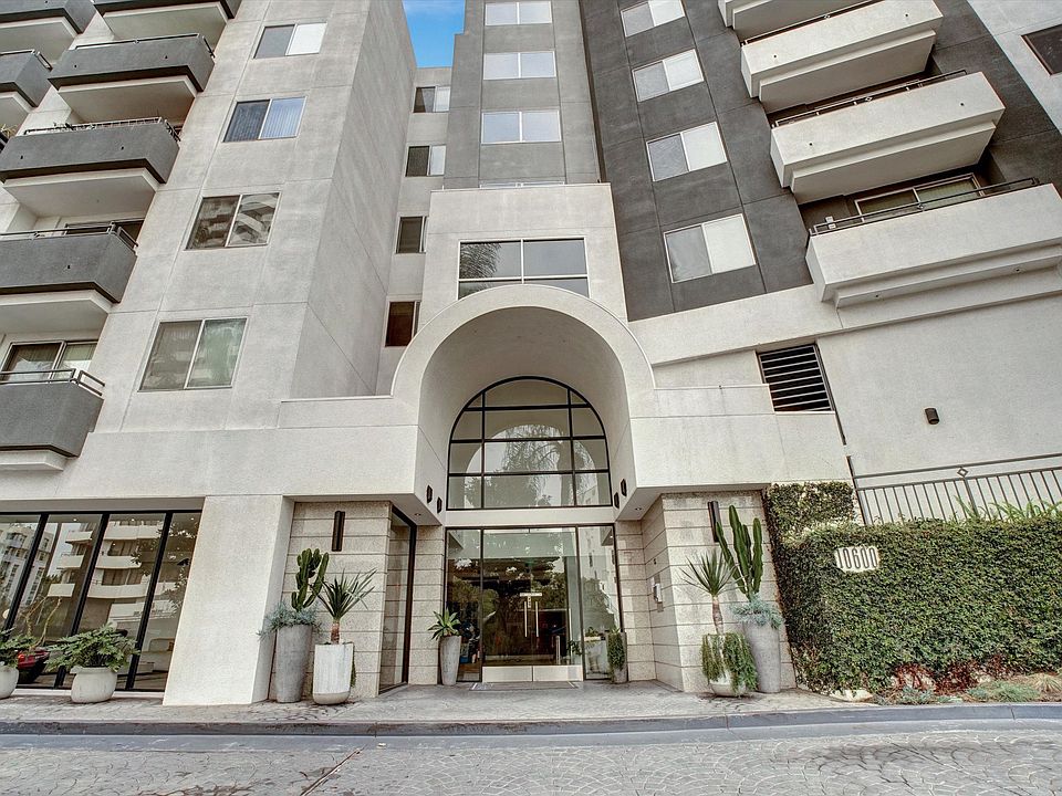 1st image of 10601 Wilshire Blvd #632