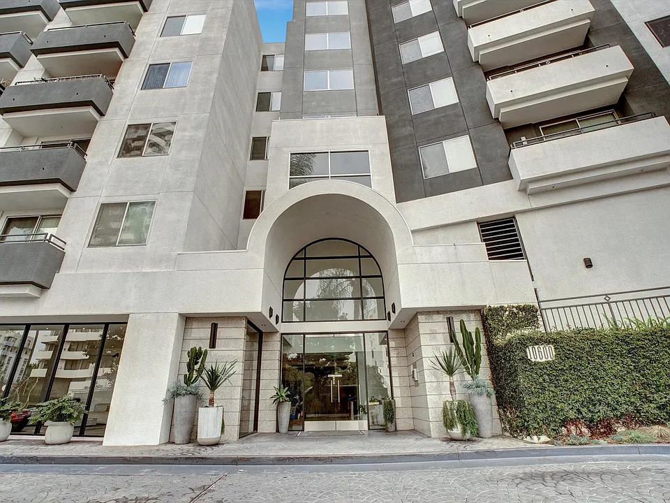 10601 Wilshire Blvd #514