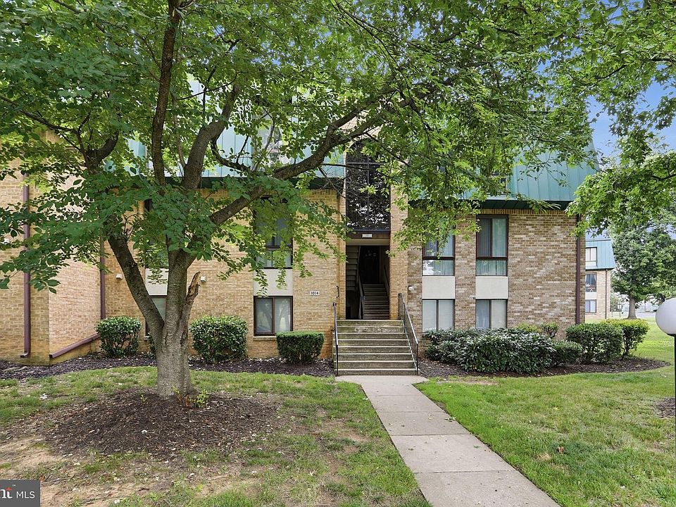 1st image of 1014 Brinker Dr APT 302