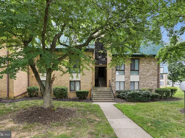 1014 Brinker Dr APT 302, Hagerstown, MD 21740