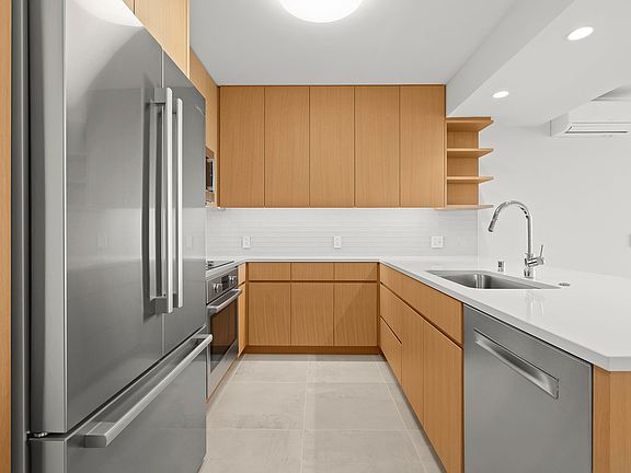 4th image of 1388 Kapiolani Blvd #2906