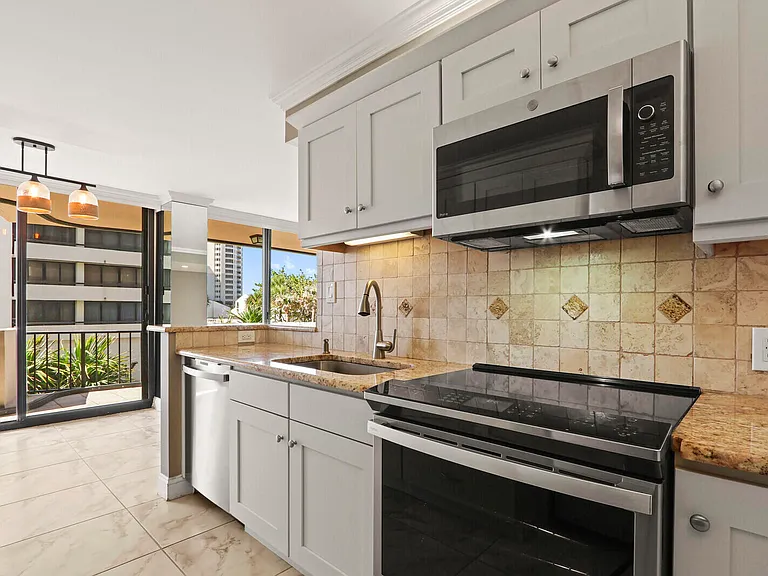 4200 N Ocean Dr #1-203 — Photo 15