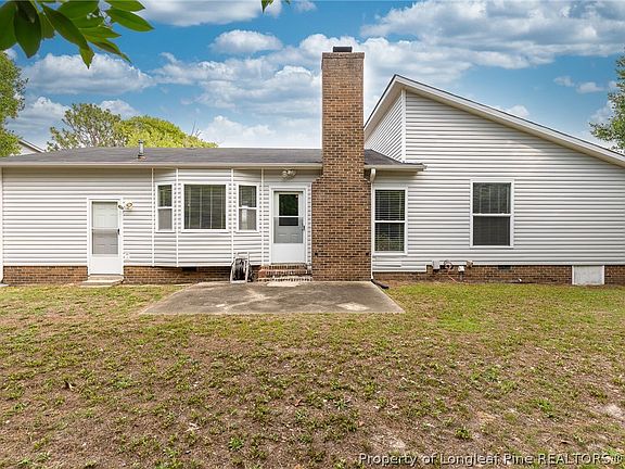 3rd image of 2122 Birchcreft Dr