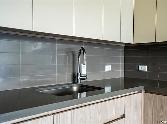 2nd image of 1631 Kapiolani Blvd APT 4003