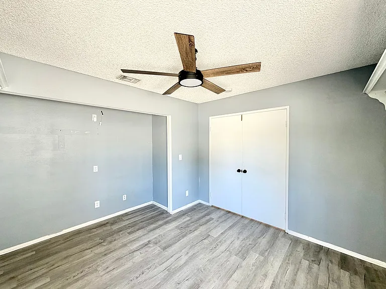 23986 Falconer Dr — Photo 6